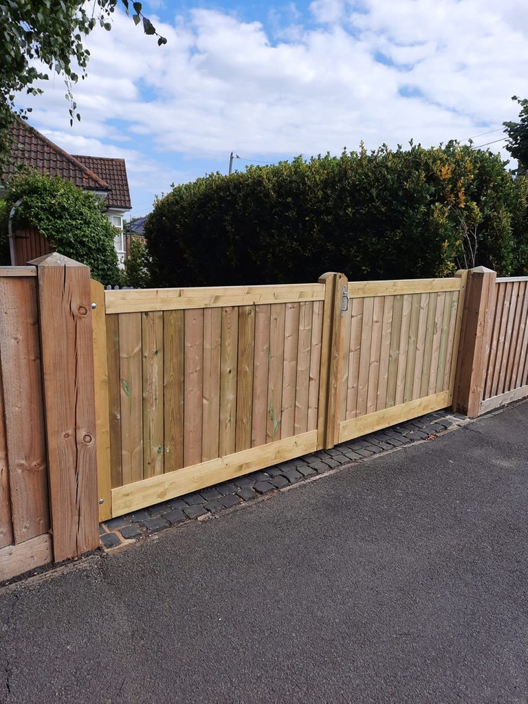 Dorset Fence, Fencing Contractors In Bournemouth